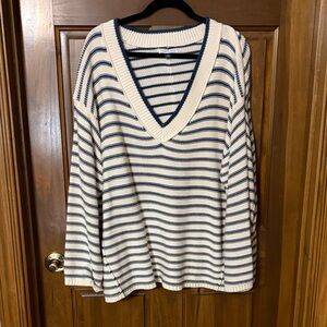 American Eagle Outfitters Navy and Cream V-Neck Sweater